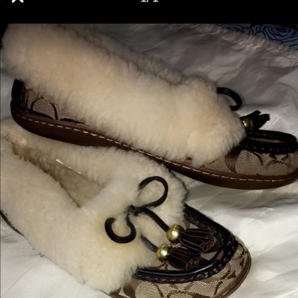 Coach fuzzy warm slipper with very nice faux fur